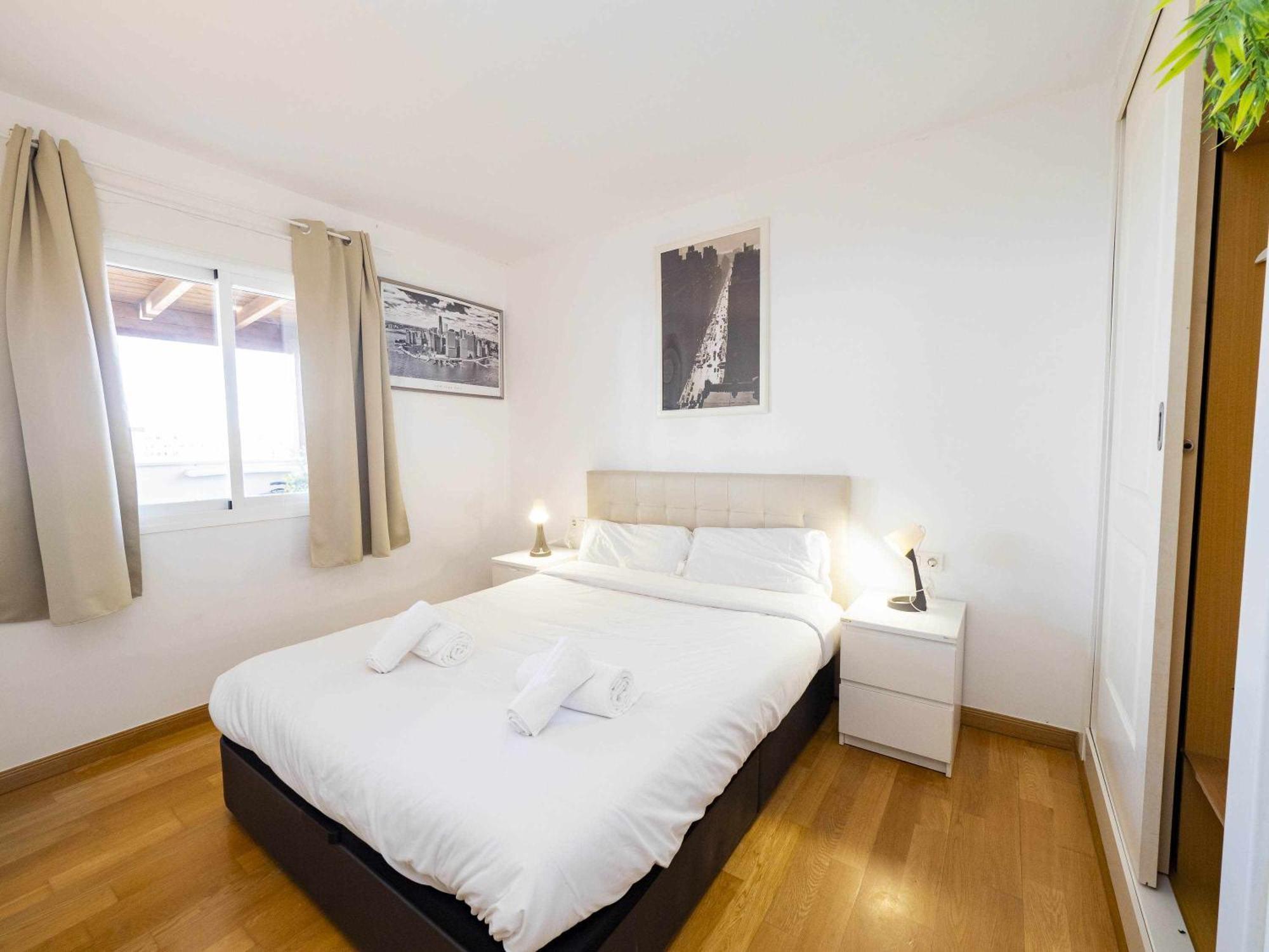 Atico Con Vistas Al Mar Piscina Y Parking Lägenhet Málaga Exteriör bild