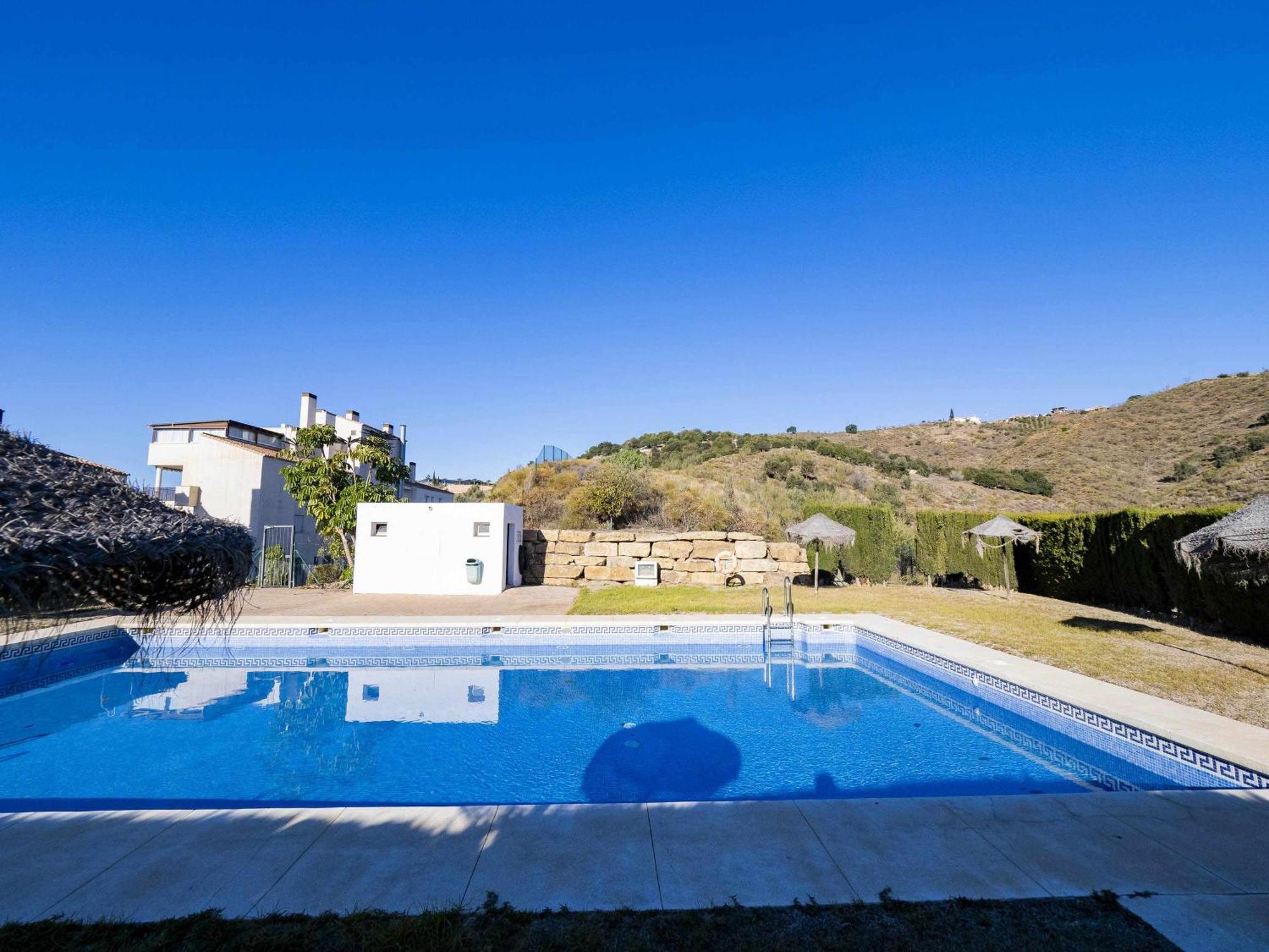 Atico Con Vistas Al Mar Piscina Y Parking Lägenhet Málaga Exteriör bild